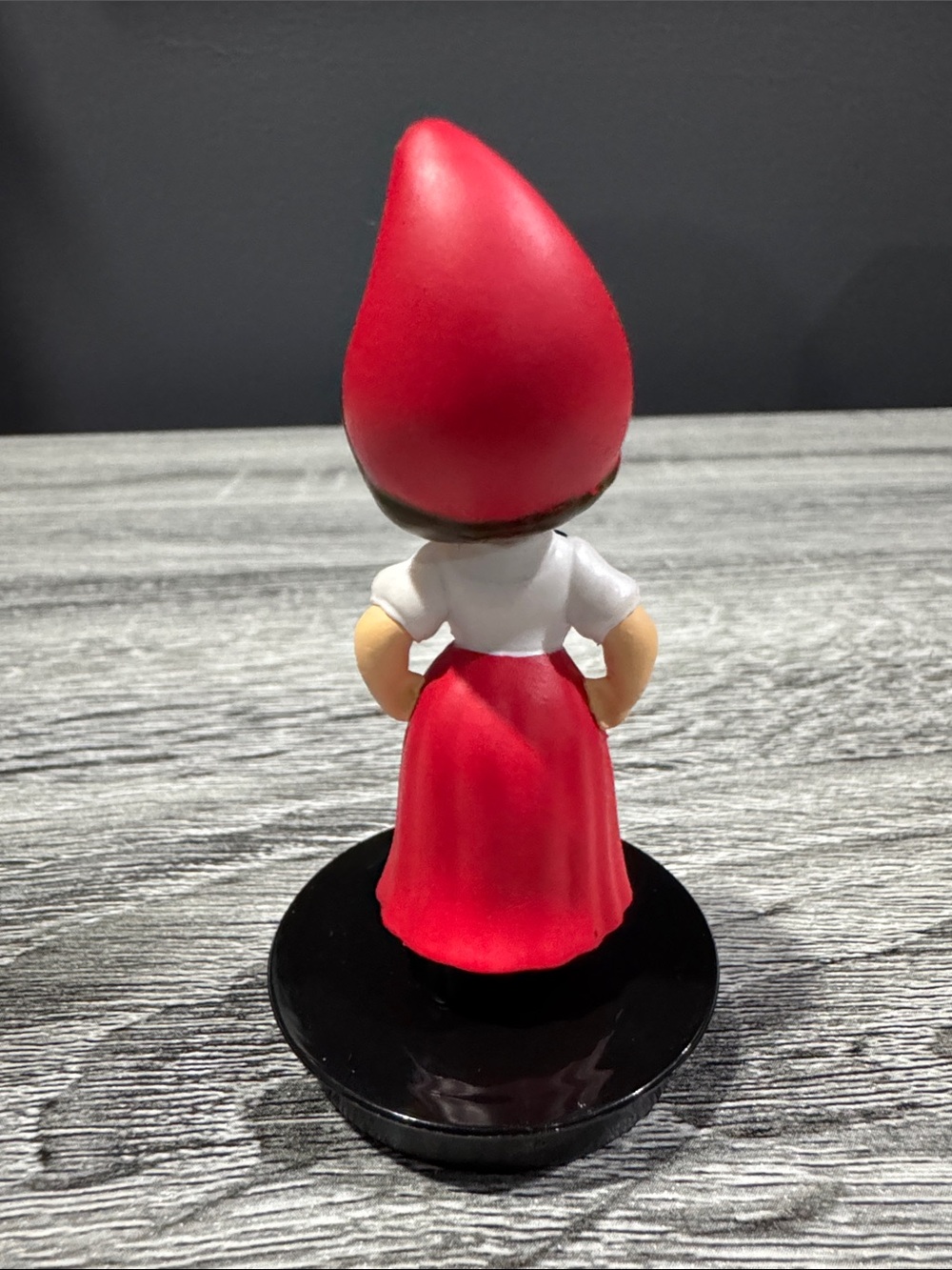 Sherlock Gnomes: Juliet Cup Topper (2018) - Collectible Promotional Figure - Picture 3 of 7